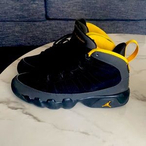Air Jordan Retro 9!!